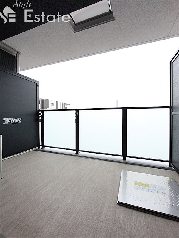 バルコニー　バルコニー