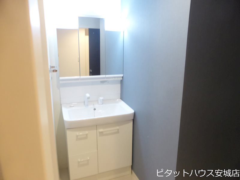 洗面設備　参考写真503