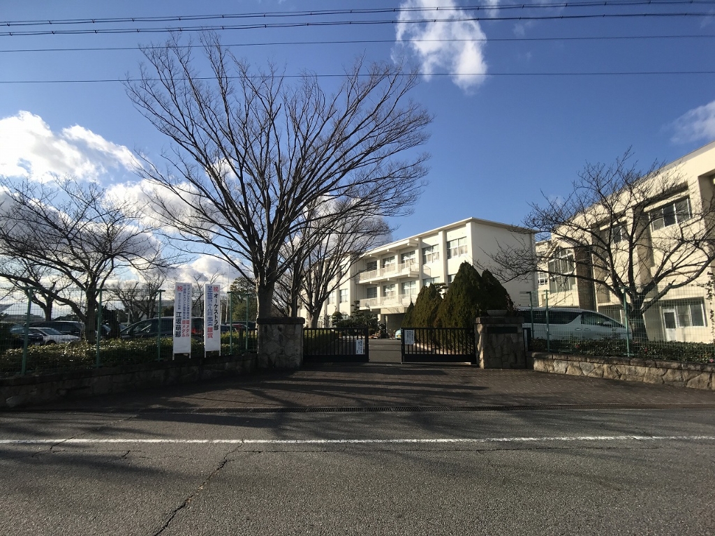 中学校　刈谷市立依佐美中学校（中学校）まで2551m