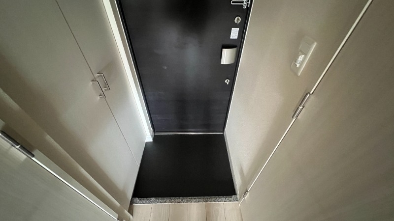 玄関　奥行きのある玄関です。