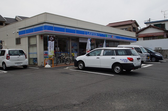 コンビニ　ローソン横浜別所4丁目店（コンビニ）まで686m