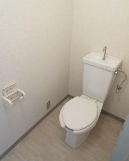 トイレ　別部屋参考写真