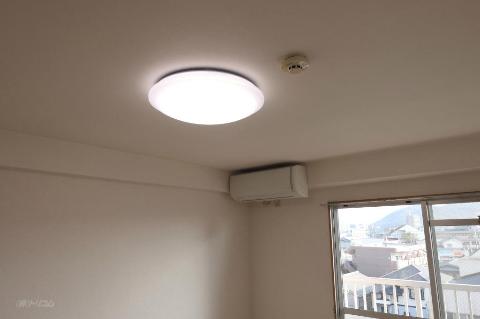 その他設備　エアコン・居室照明