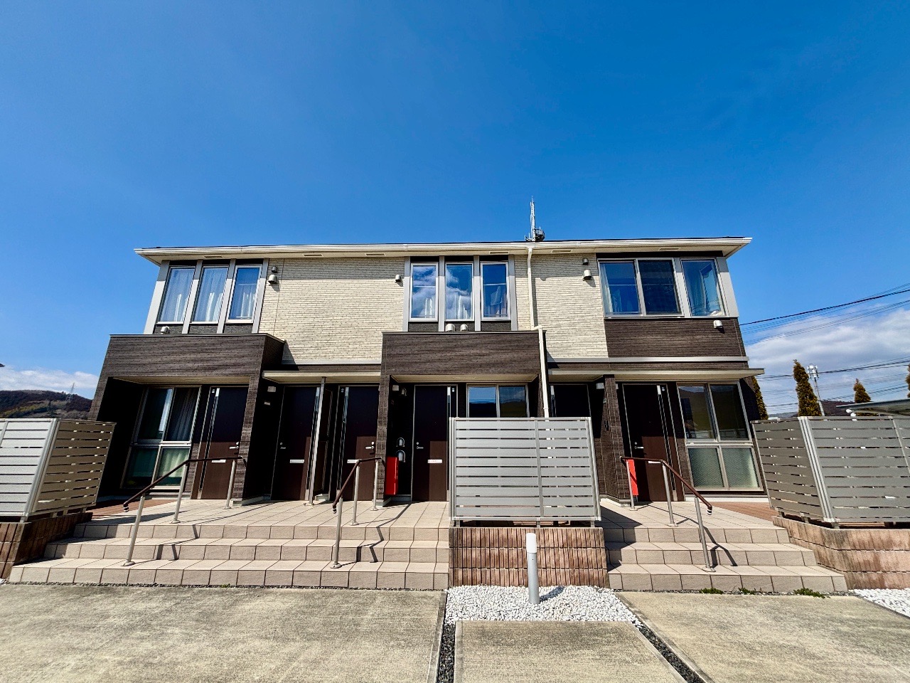 建物外観　外観・日当たり良好でおしゃれな外観です♪