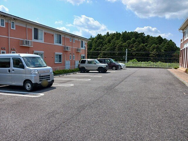 駐車場　駐車スペースもあります