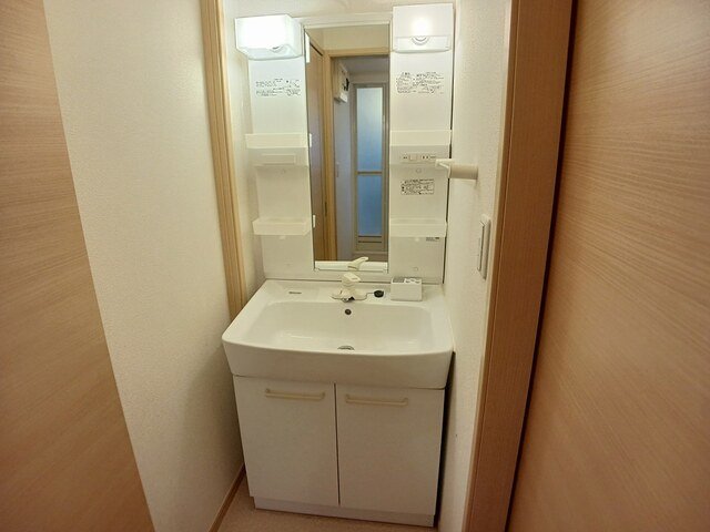 洗面設備　広い洗面スペース