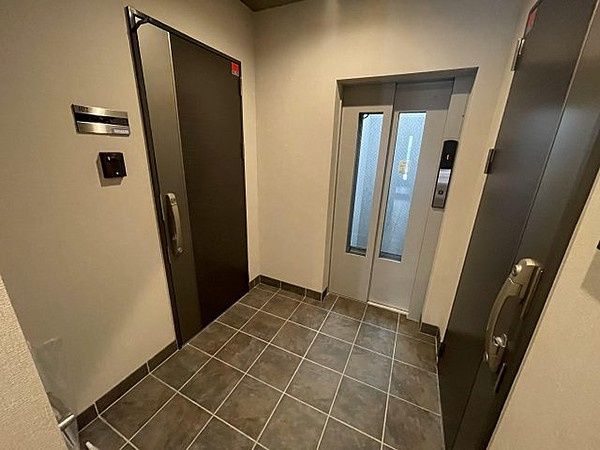 ロビー　プレゾン　北区東田端1