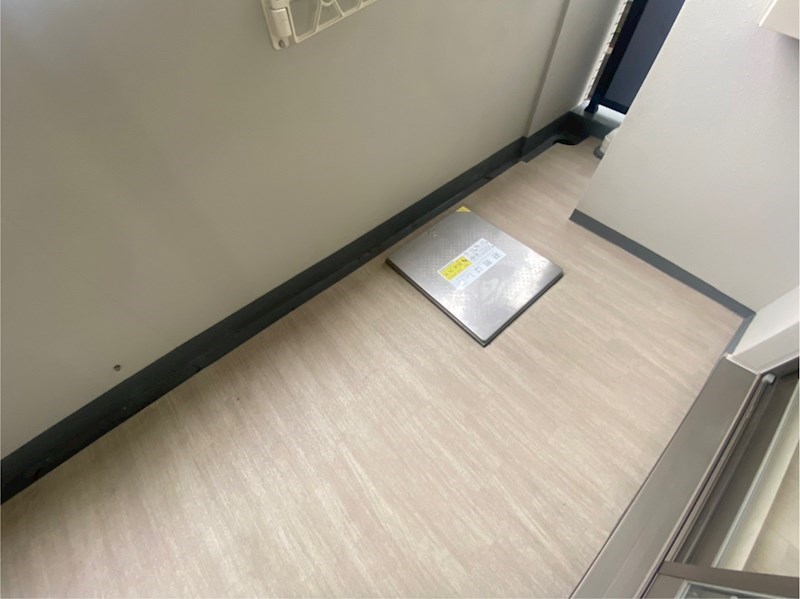 バルコニー　バルコニーからの眺めを楽しみながら食事をしませんか