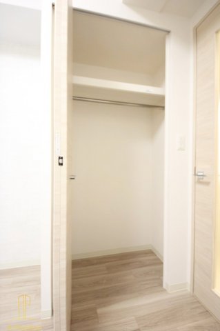 収納　プレサンス心斎橋レヨン