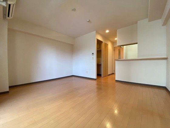 居室・リビング　※別部屋の写真です