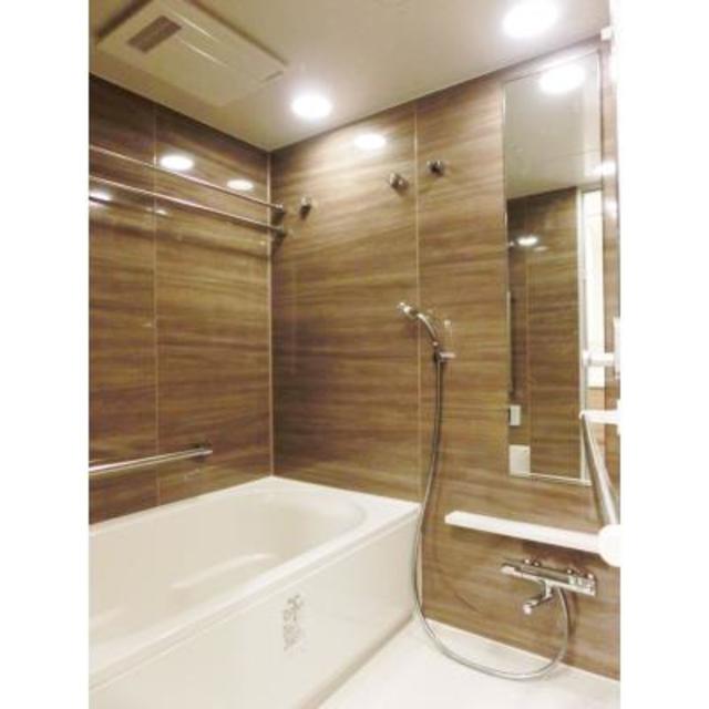 バス・シャワールーム　※写真は同タイプ住戸です。