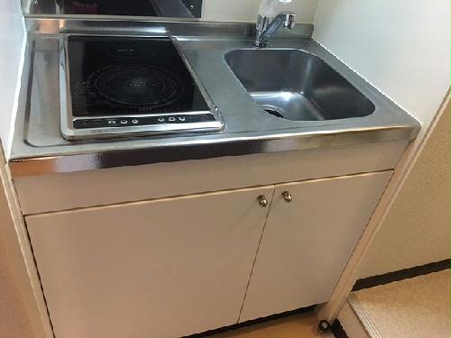 キッチン　設備・仕様は号室により異なる為、現況を優先致します。