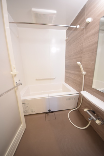 バス・シャワールーム　★パパ、一緒に入ろう★