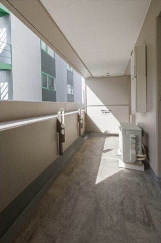 バルコニー　バルコニー