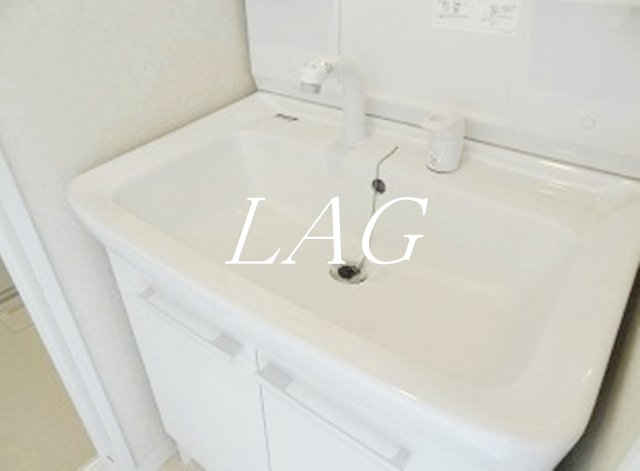 洗面設備　独立洗面台です。