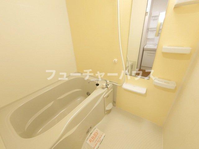 バス・シャワールーム　ゆったり過ごせるお風呂です