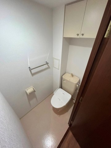 トイレ　※他部屋参考写真