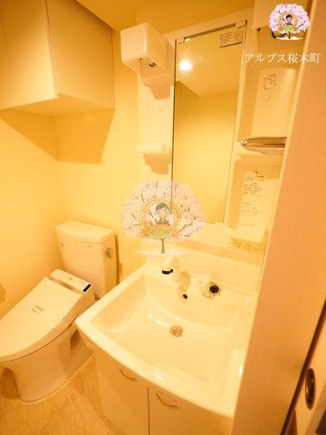 洗面設備　反転タイプ