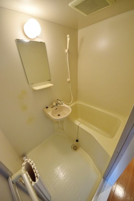 バス・シャワールーム　★お問い合わせはタウンハウジングまで★