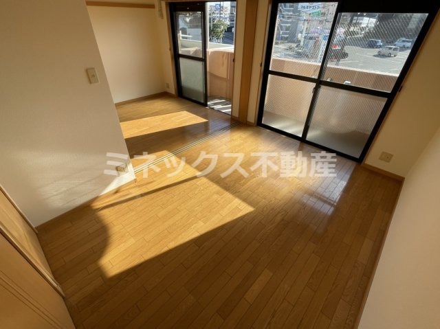 バルコニー　同タイプのお部屋の写真。現況を優先します。