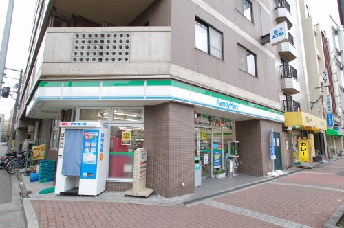 コンビニ　ファミリーマート戎本町店（コンビニ）まで197m