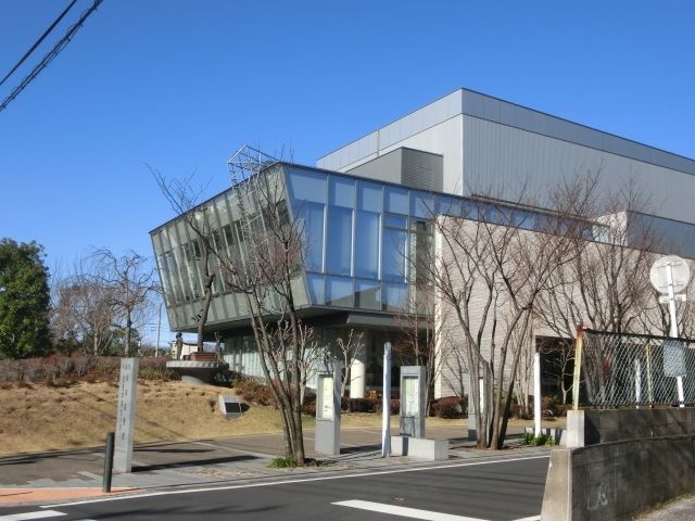 図書館　千葉市中央図書館（図書館）まで489m