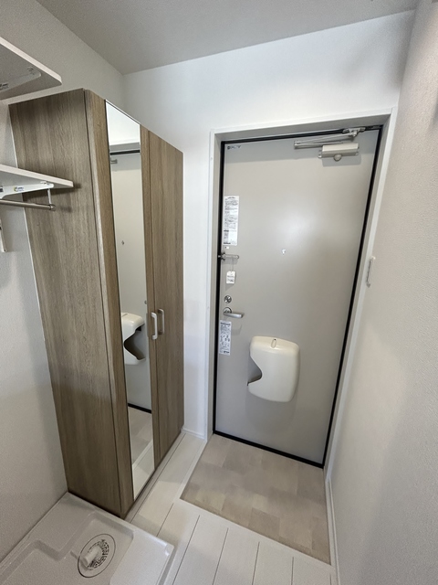 玄関　同じシリーズの参考写真です。