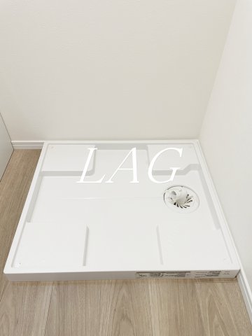 その他設備　室内洗濯機置き場です。（同仕様です。）