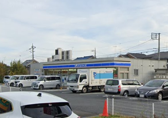 コンビニ　ローソン（コンビニ）まで777m