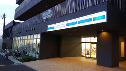 コンビニ　ローソン流山おおたかの森駅前店（コンビニ）まで153m