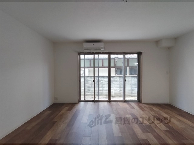 居室・リビング　居室