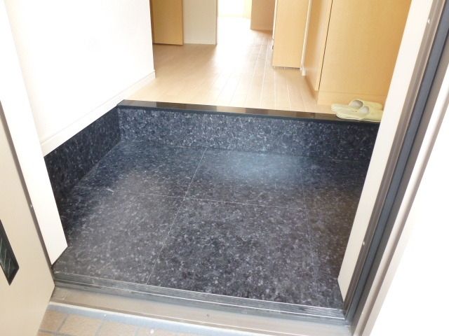 玄関　♪ただいまぁ～♪