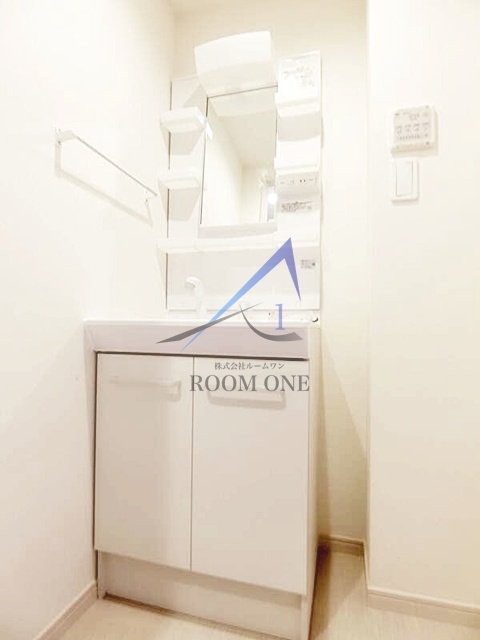 洗面設備　独立洗面台です。