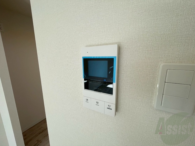 セキュリティ　ＴＶモニター付インターホンです。来客者の顔が見えるので安心！