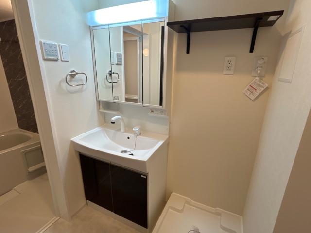 洗面設備　洗髪洗面化粧台