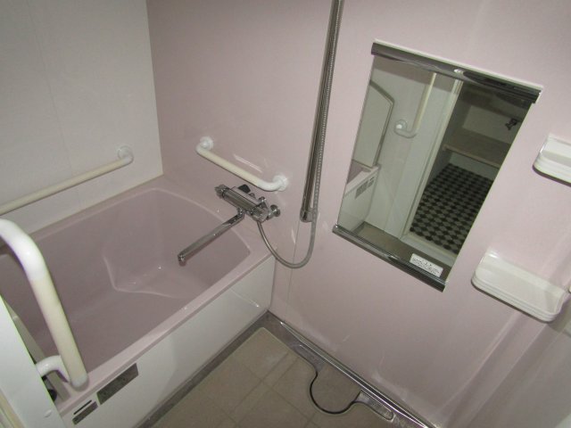 バス・シャワールーム　日々の疲れを癒すお風呂付です