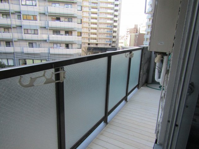 バルコニー　南向きで眺望良好。風も良く通ります。