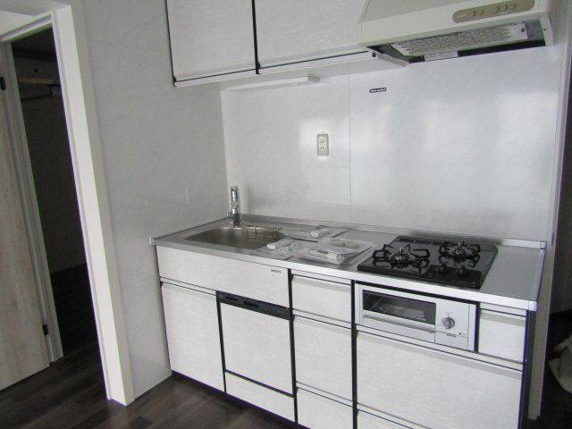 キッチン　希少な食洗器付きです。後片付けも大変助かります！