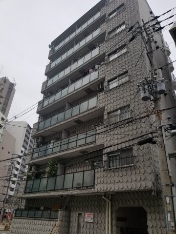 建物外観　落ち着いた雰囲気の外観です