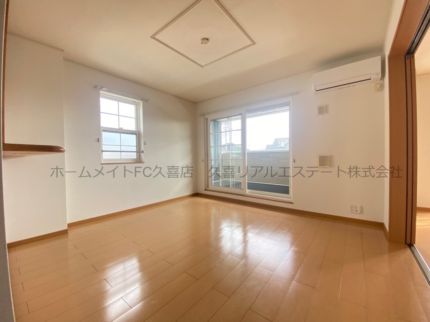 居室・リビング　同建物別号室