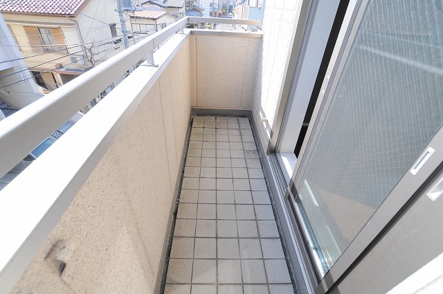 バルコニー　※別部屋参考画像です