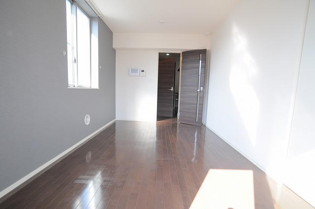 居室・リビング　※別部屋参考画像です