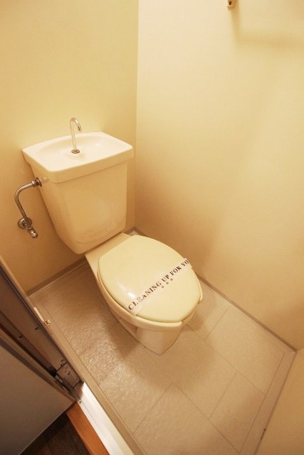 トイレ　同物件別号室