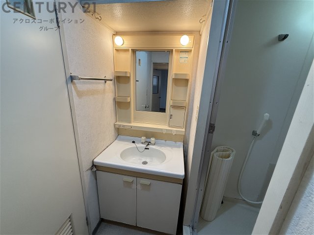 洗面設備　独立洗髪洗面化粧台付き♪