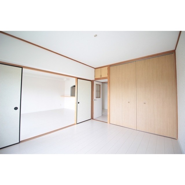 その他部屋・スペース　バルコニー側洋室