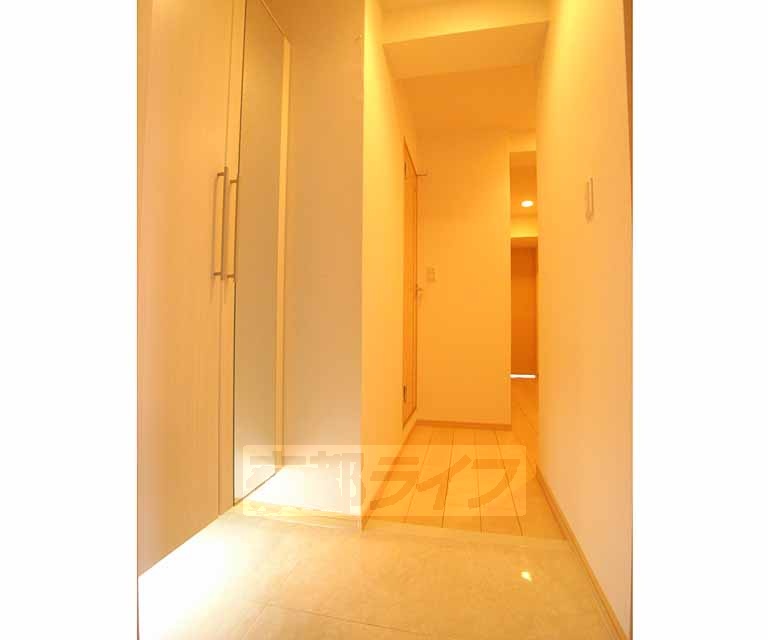 その他部屋・スペース　広々とした廊下です。