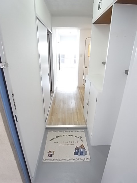 玄関　明るい玄関です