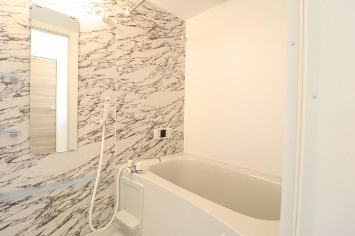 バス・シャワールーム　写真は現状を優先します。