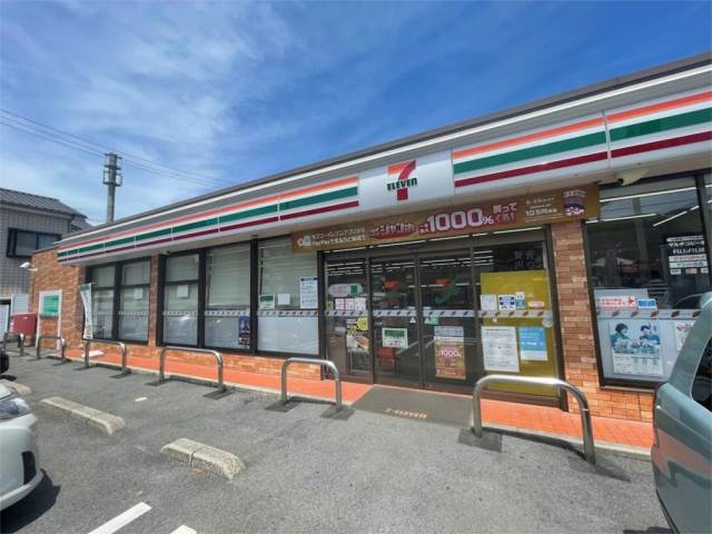 コンビニ　セブンイレブン 八幡穴生1丁目店（コンビニ）まで461m