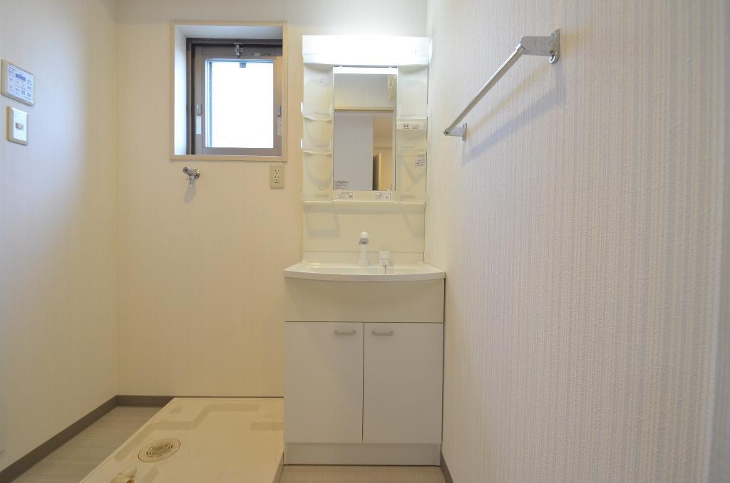 洗面設備　洗髪洗面化粧台